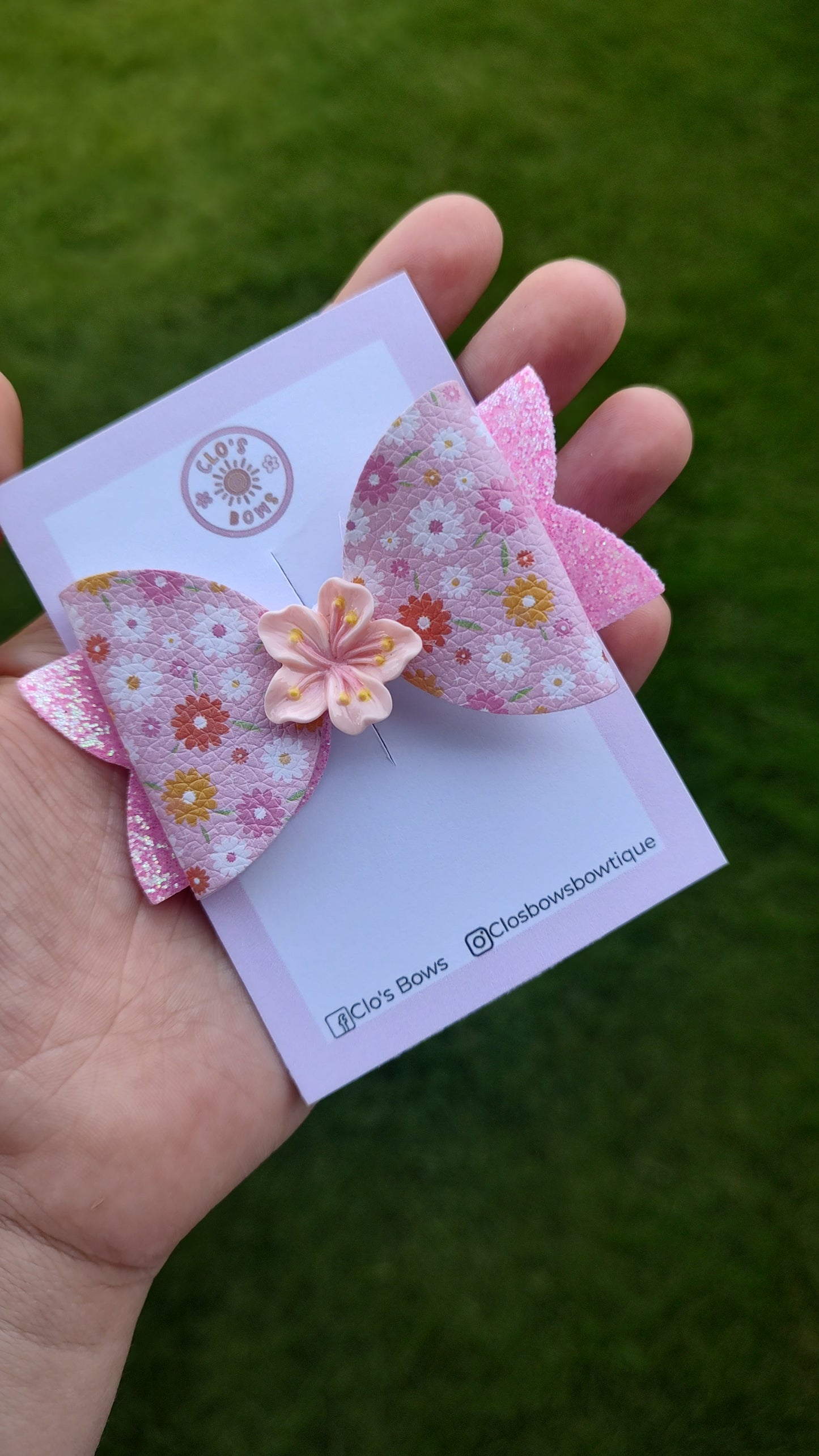 Pink flower bow